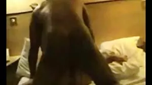 Τατουάζ, τρυπημένα και γαμημένα