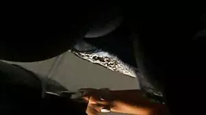 Chains & Anal για να κεντρίσουν τη σκαπάνη από τον Alexis Crystal