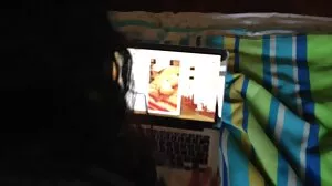 Busty MILF Παραγγελίες Manmeat Παράδοση κατ' οίκον