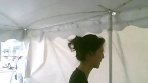 Η Sara Jay βρήκε έναν ωραίο κόκορα