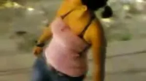 Η Beach Beauty κάνει βόλτες με τον Big Bob