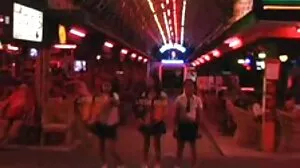 Ο γεροκόπος θετός της Τάρας, ο σκύλος, την κάνει στα Σκάλες