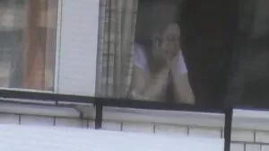 Η Tiny Tiffany δέχεται μια μεγάλη έκπληξη με ραβδί κρέατος