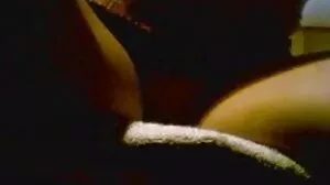 Η Cynthia Vallons απολαμβάνει την ακρόαση σεξ