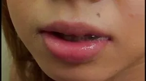 Η με καμπύλες μαμά Sybil Stallone παίρνει τον γιο της για βόλτα
