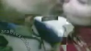 Το καυτό μωρό κάνει έναν αρκετά άρρωστο κώλο να δουλεύει