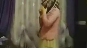 Λατίνα έφηβος με πισινό φούσκα πληρώνει με σεξ για την καμπίνα