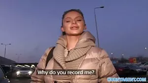 Ο δάσκαλος πιπιλίζει τον Ντικ του από την ανησυχητική μαμά
