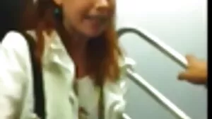 Το Blonde έχει Buttplug σε όλα τα σωστά μέρη