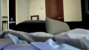 Η καταθλιπτική θετή μαμά χρειάζεται τα χαλαρωτικά χέρια του θετού γιου